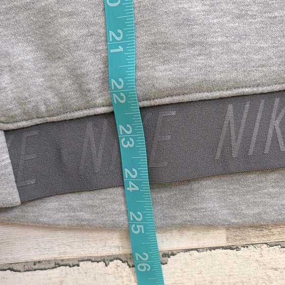 Nike Dri-Fit Cowl Neck Grey Athletic Sweatshirt with Pockets - Picture 5 of 5